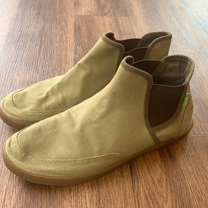 Sanuk green booties